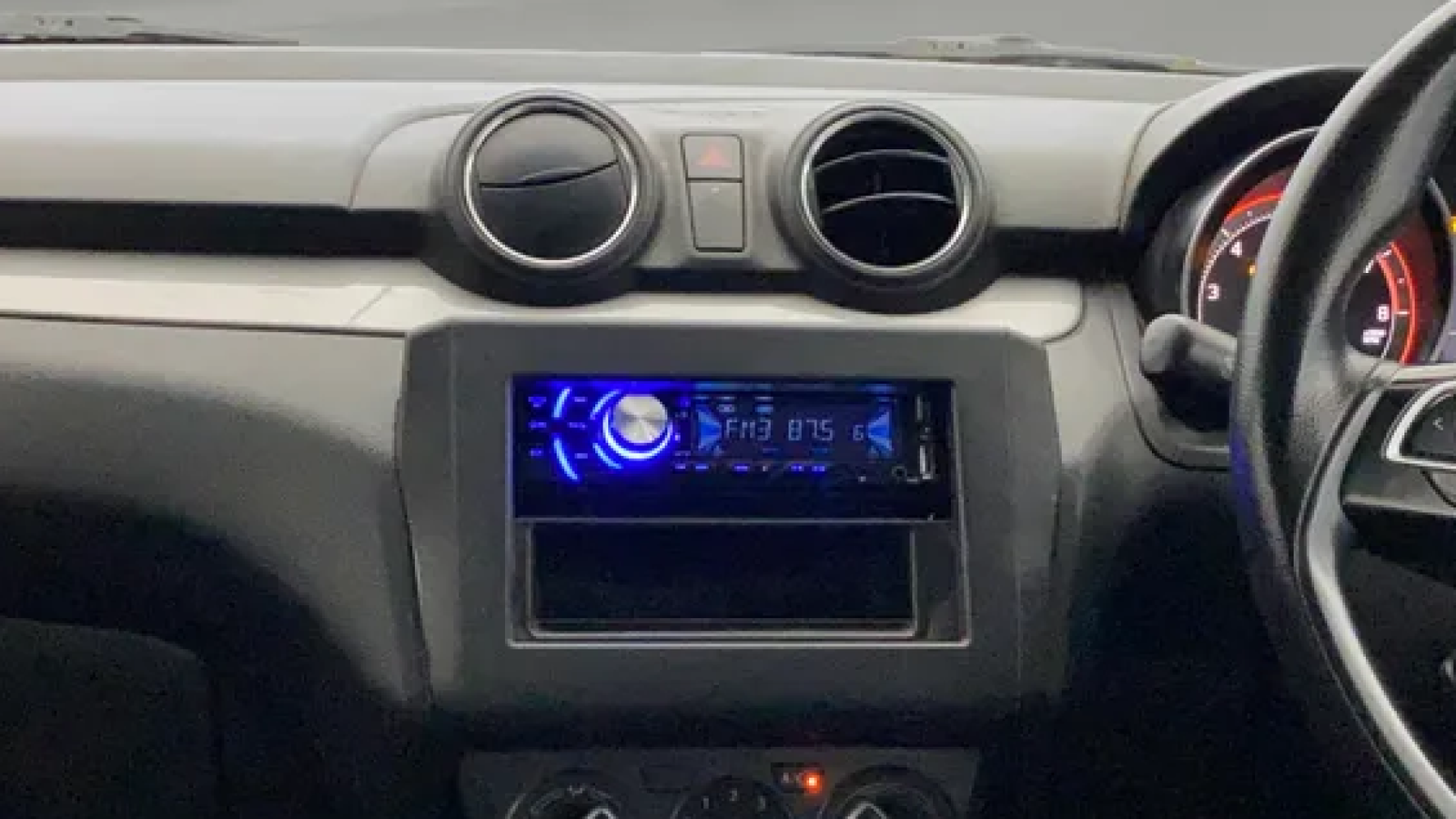 2020 Maruti Swift VXI AMT