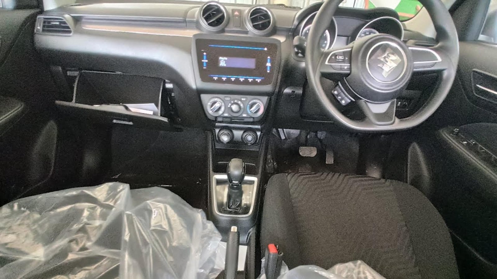 2020 Maruti Swift VXI AMT